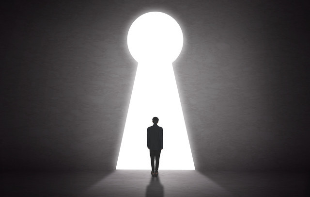 2000多师生前的高考动员演讲，唤醒万千学生疲惫而焦虑的内心