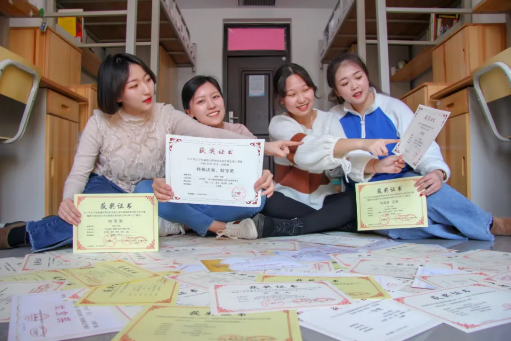 曝光！沈阳“超豪华”寝室，住着学霸、发明家，还能按特色入住