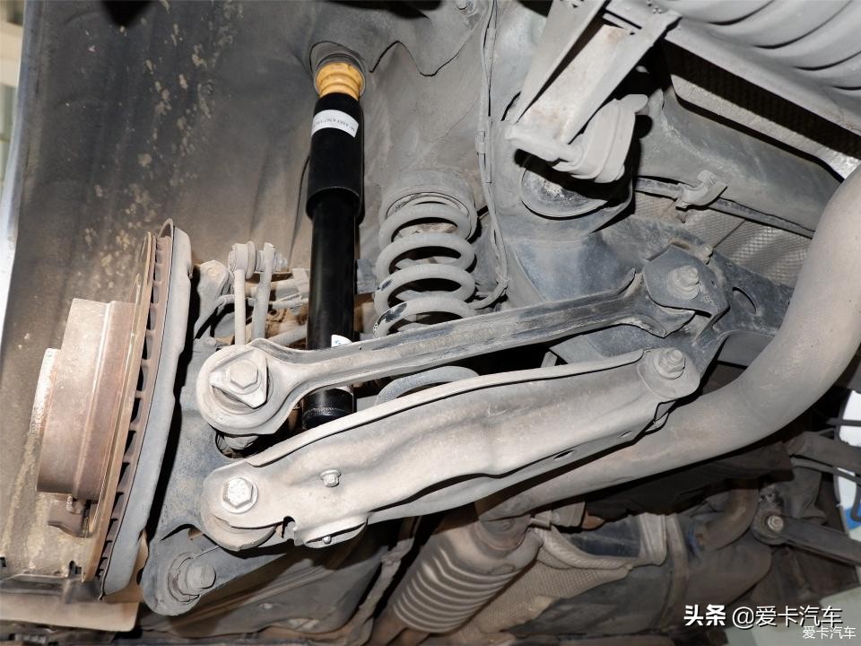 换了它，让这台宝马E90重回巅峰的紧致感！