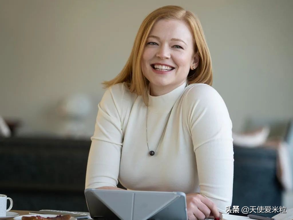 《继承之战》第三季终于来了！长女在戏外悄悄结婚，装饰了《Vogue》的封面。