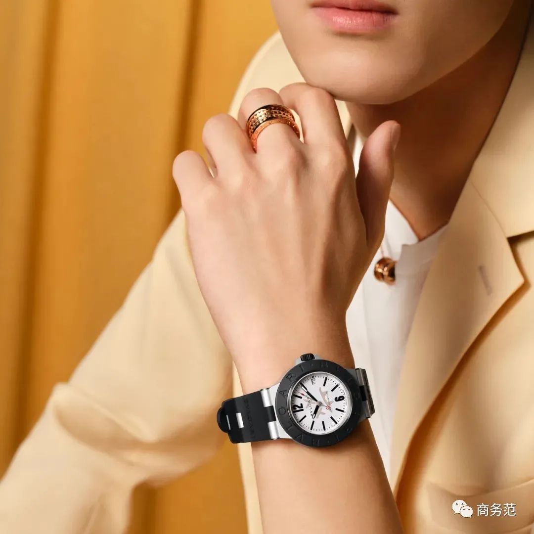 钢铁直男送礼物（送钢铁直女什么礼物好）