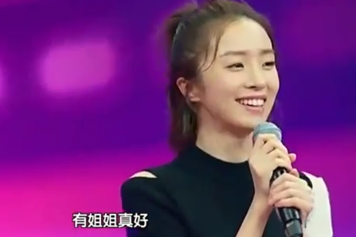 胡冰卿的双胞胎姐姐是真学霸，姐妹俩走出不同人生，也许更有意义