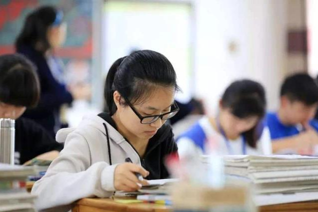 高考又一后路被阻断，多地严禁招收复读生，考生将失去复读机会