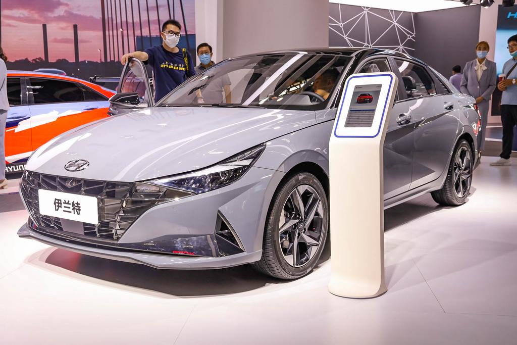 第七代伊兰特来了，1.5L发动机+5.4升油耗，这车适合家用