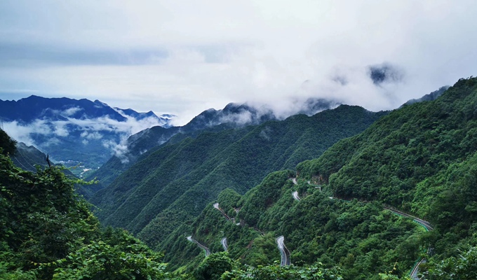 安徽有一条“皖南川藏线”，沿途风景美如画，自驾攻略别错过