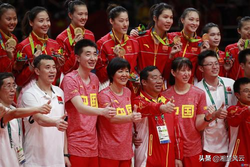 中国女排一共几次冠军（中国女排三次奥运夺冠之路，有相同也有不同，哪些比赛赢得惊险？）