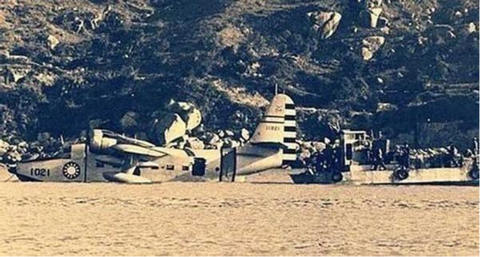 1966年叛徒杀人逃台湾，我军4架战机同时起飞，台海上空歼敌