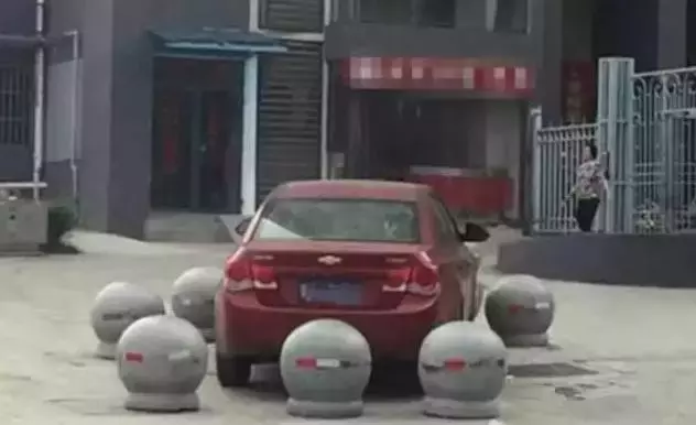 皖E·……这位车主，你怎么这么惨