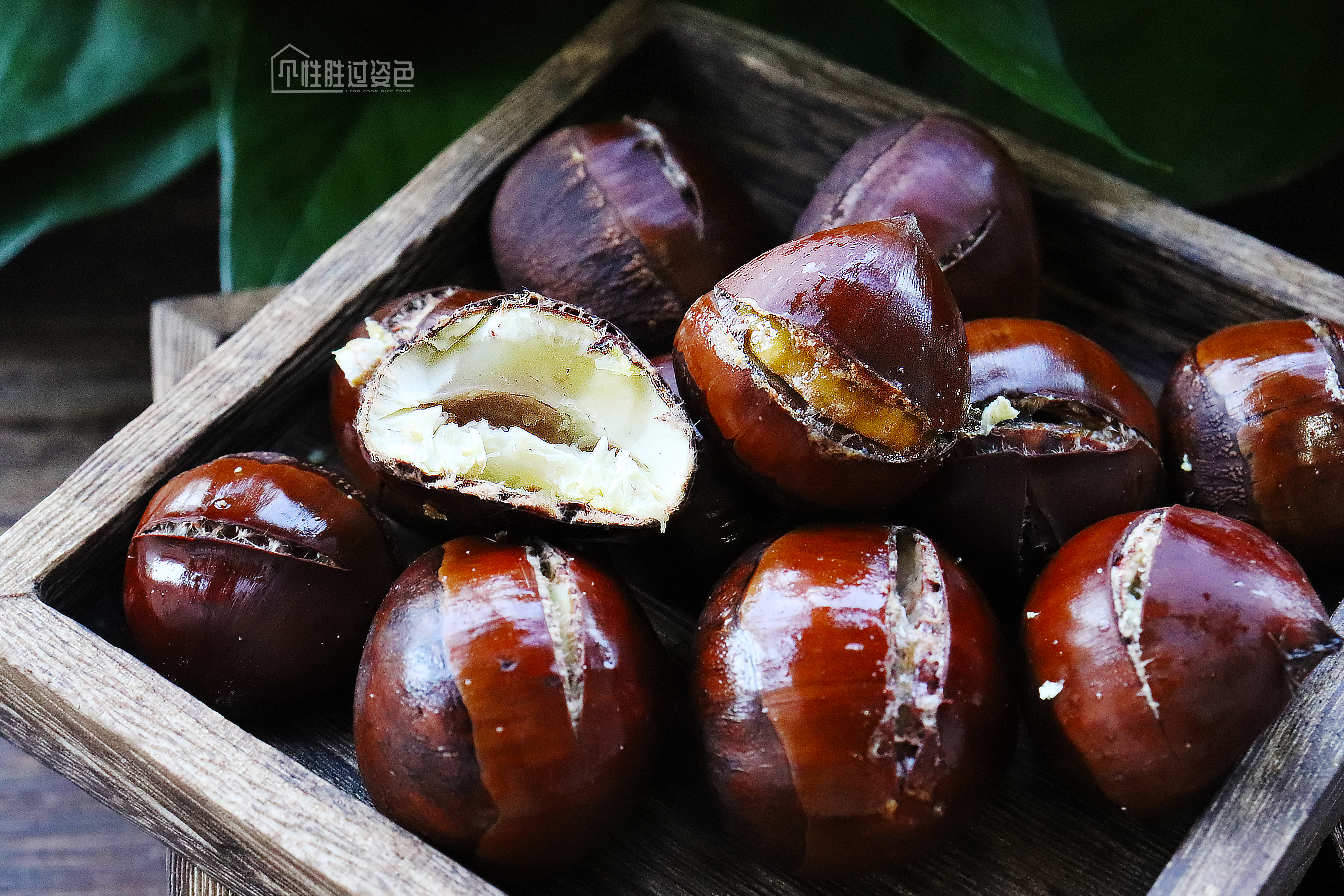 解锁电饭锅新技能，用它来做糖炒栗子，个个开口，香甜好吃