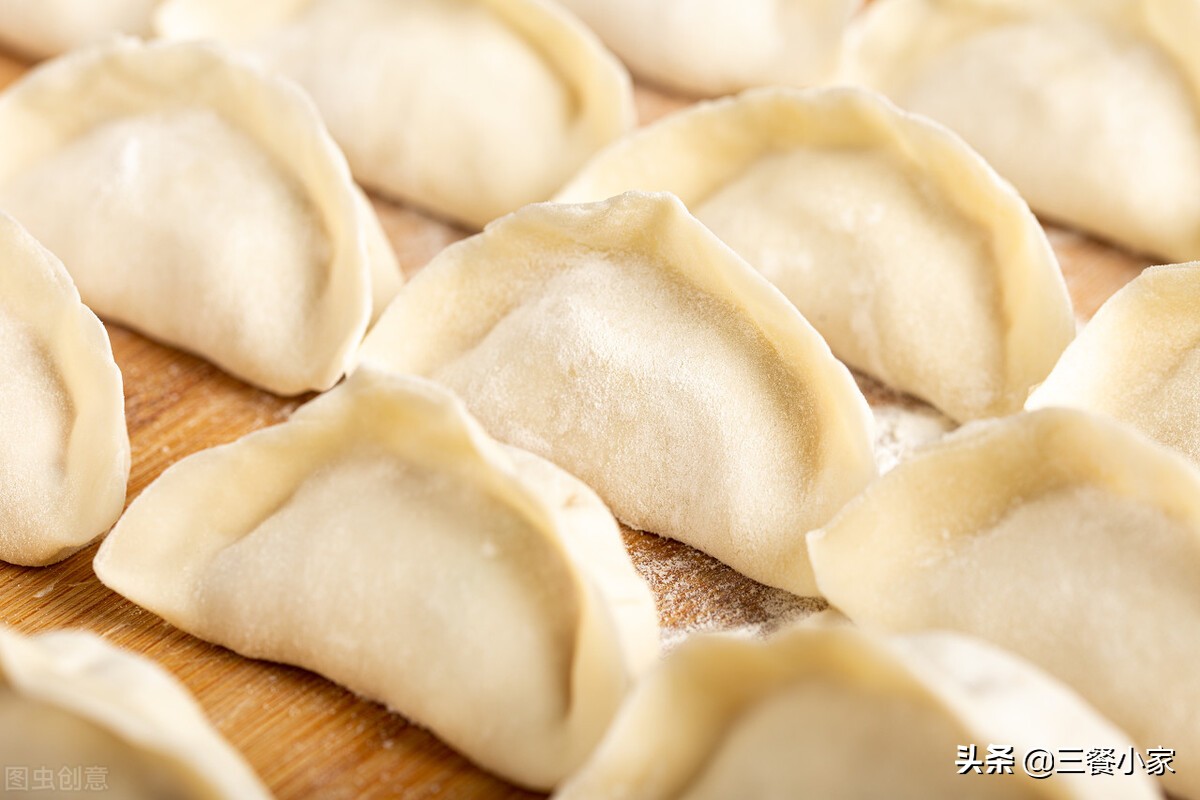 酸菜饺子怎么做才好吃，酒店老厨师长告诉你，四个步骤，轻松制作