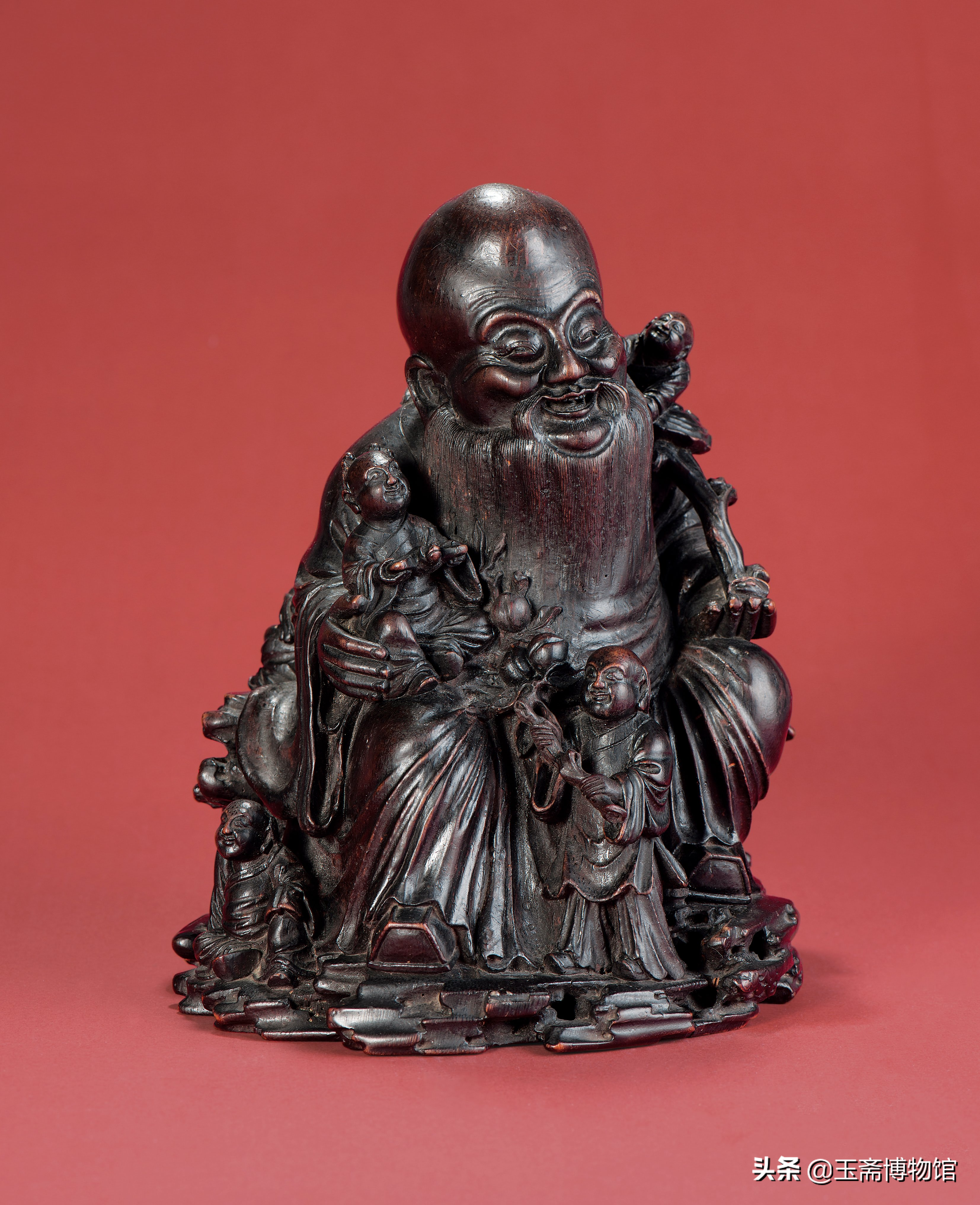 这些巧夺天工的艺术品，竟然都是竹根雕，史上最贵的竹根雕拍卖榜