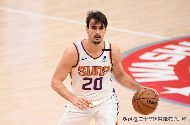 为什么nba投篮都往前跳(总决赛第一场太阳大胜雄鹿原因出炉！球迷揭开内幕：蒙蒂早就看穿)