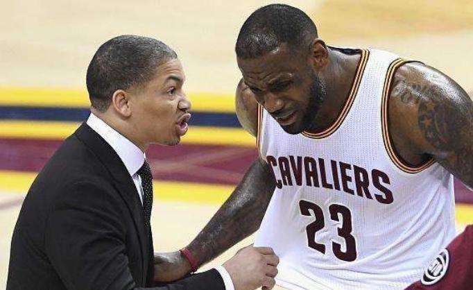 nba為什么老要叫暫停（NBA為什么精彩？叫個暫停也有這么多故事！卡萊爾半場就用光暫停）