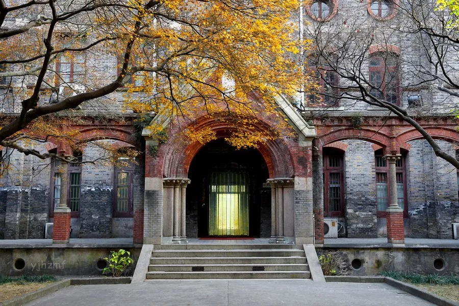 在名校读研是种怎样的体验？看看学长学姐真实的内部评价！