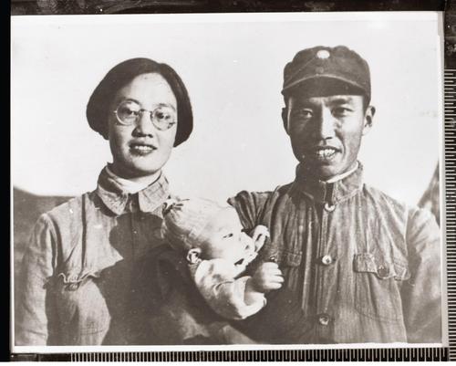 左权、叶挺如果没有牺牲，活到1955年，他们能评上元帅吗？