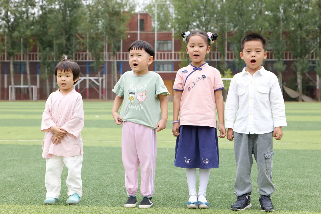 昌平区凯博外国语学校这个中秋孩子们有点甜