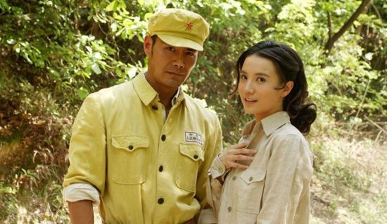 电视剧《白狼》,由苏舟执导,是一部通过女主人公白狼的情感及命运,在