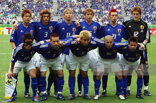 02年世界杯日本队队员名单(罗马不是一天建成的，且看日本队历届世界杯阵容变化)