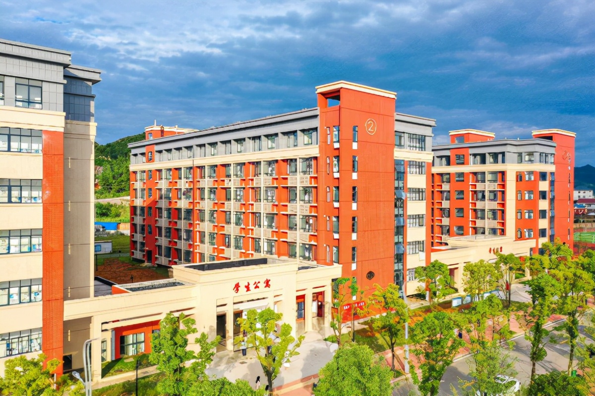 2021中医学院排名出炉：这4所大学排名靠前，上中医“名扬国际”