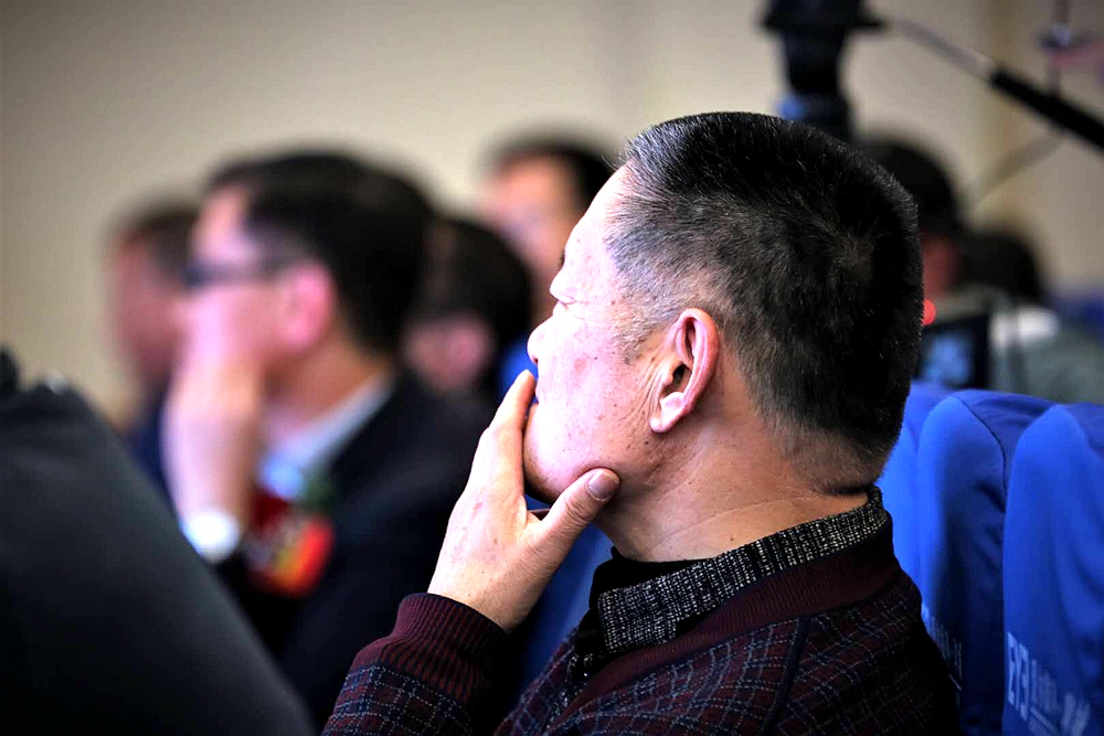 听大咖讲课，看罗胖直播：聊城读书会组织140名网友知识跨年