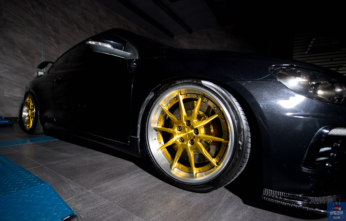 改装极限性能的大众尚酷，真正的“黑金”奢华版