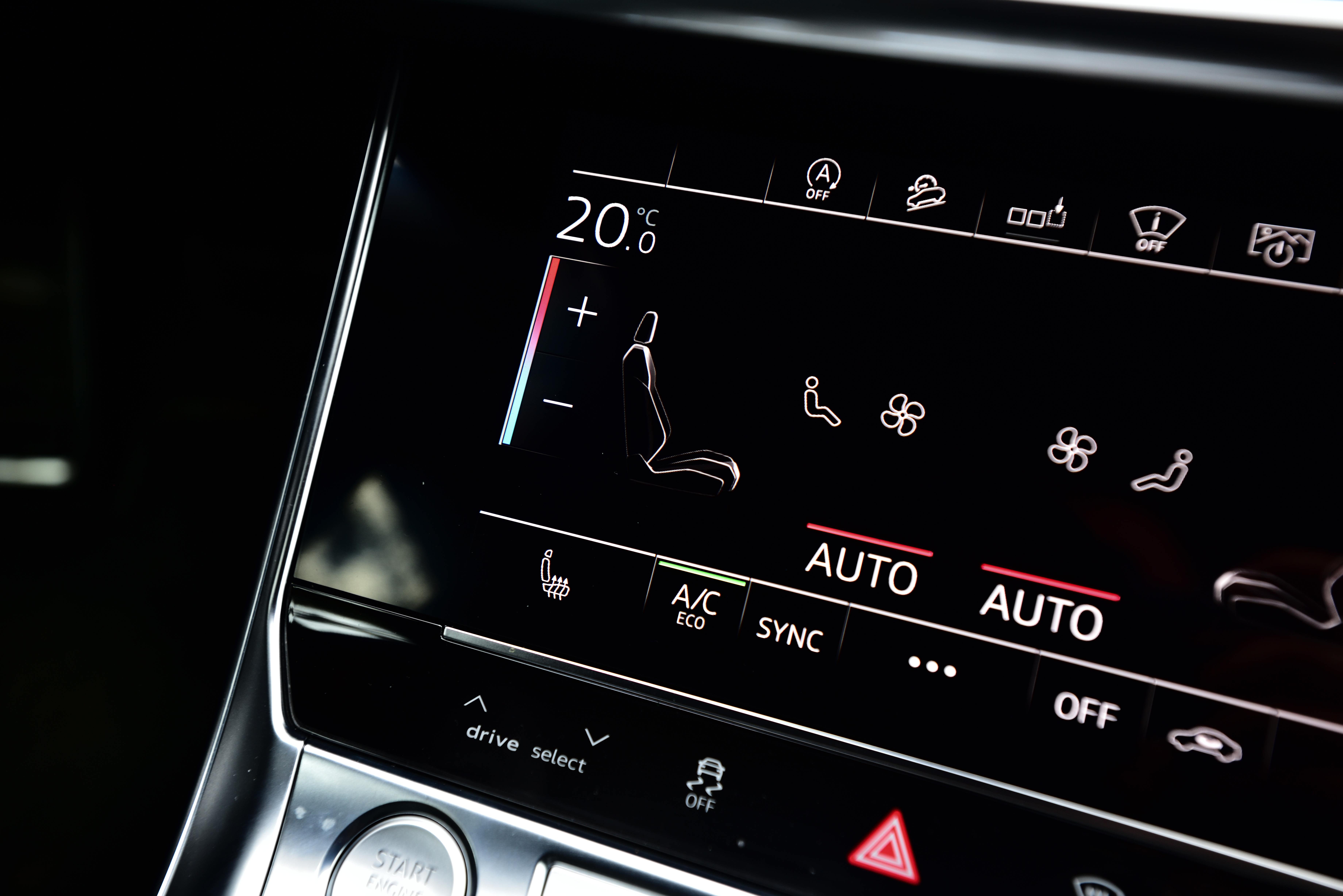 大相径庭的并蒂莲 试驾奥迪A6 旅行车家族