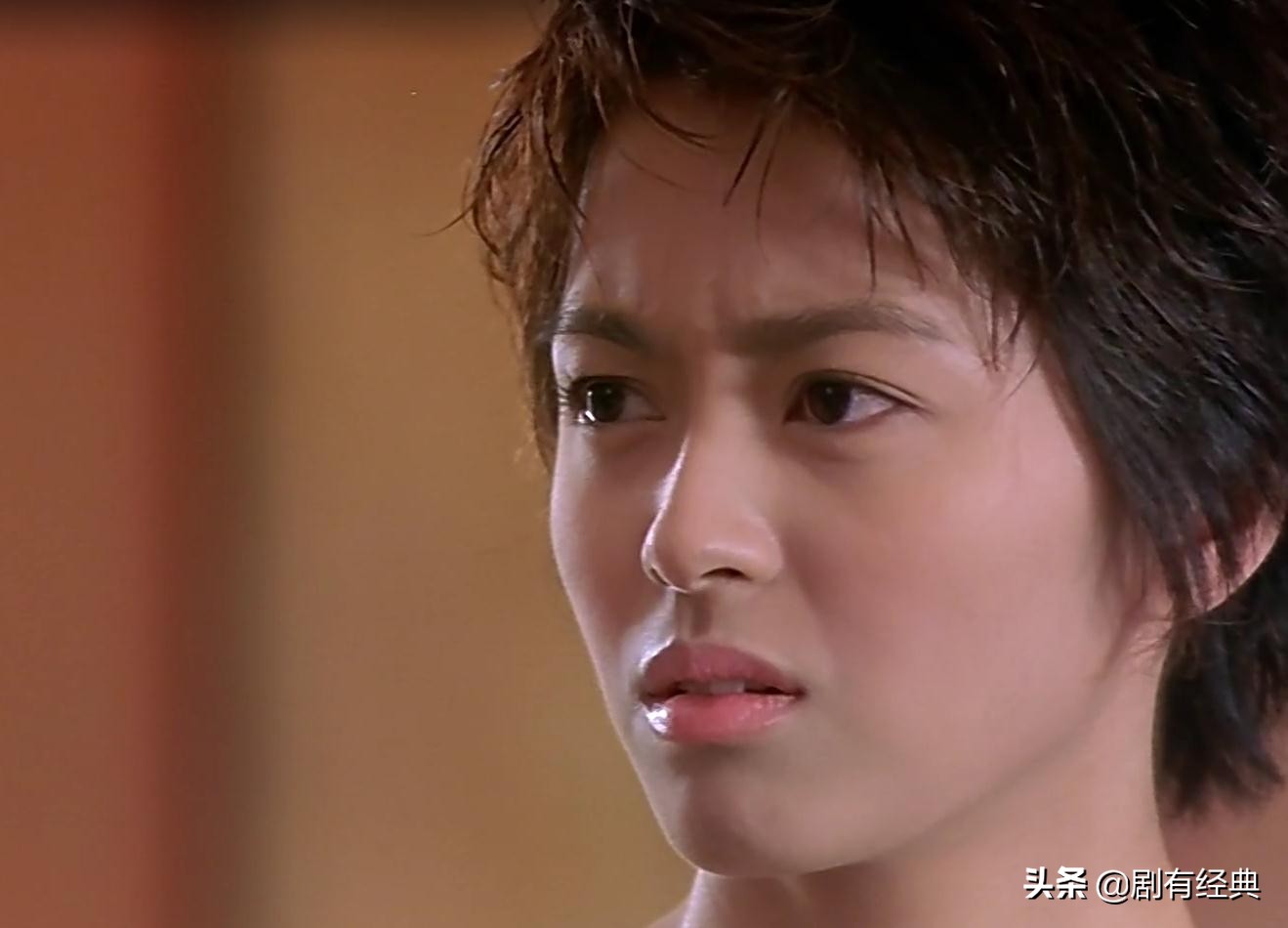 20年前李连杰的《杀手之王》诙谐幽默,年轻的梁咏琪太好看了