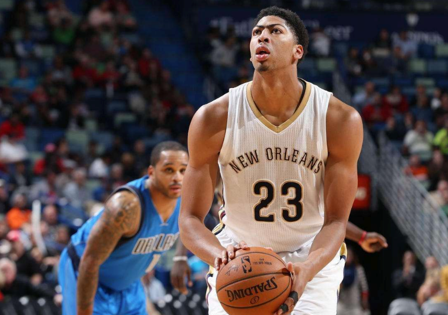 nba有哪些肩膀过宽(nba肩宽最逆天的5大球星,霍华德上榜 第1让马龙显