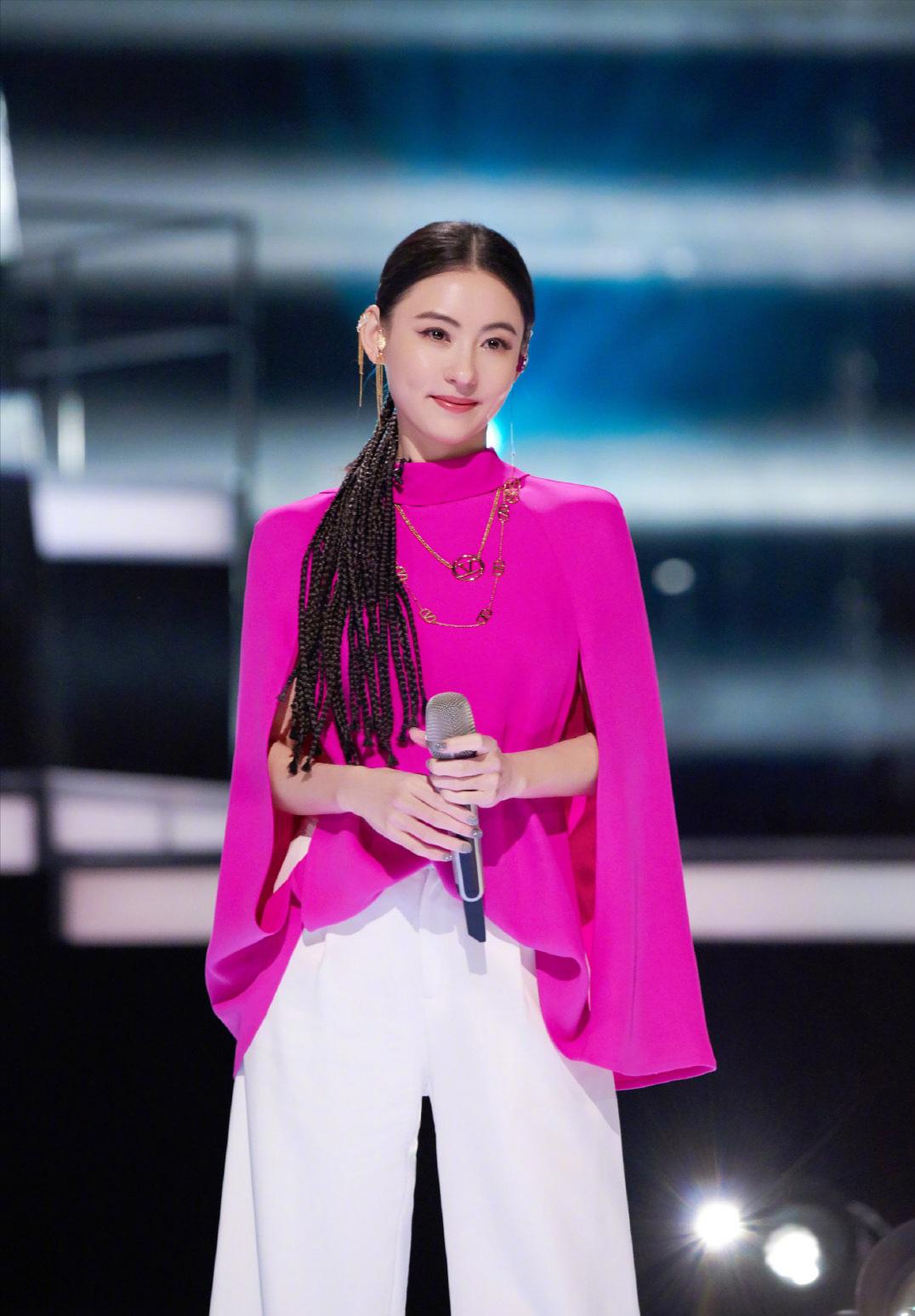 脏辫图片 女生(张柏芝浪姐造型太惊艳)