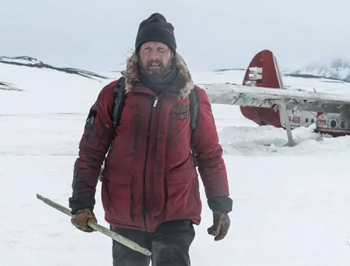 被困北极90天要如何活下去，《北极》带你了解人性的极限