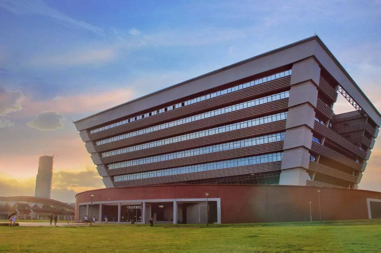 广州两所大学亮剑：母校改名加扩科，子校转设争一流