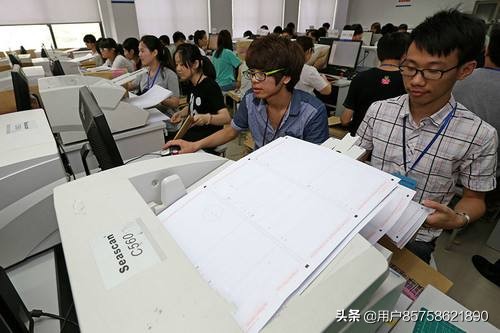 每年高考为什么要分为A、B卷？有哪些不同？一线教师解答了疑惑