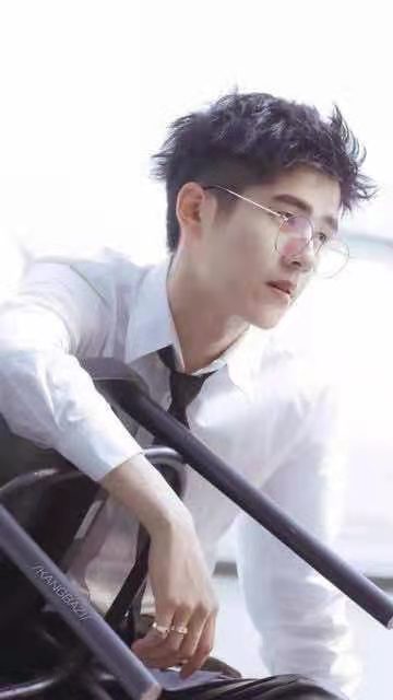 曾想从北舞退学，24岁成百亿明星，刘昊然为什么这么厉害