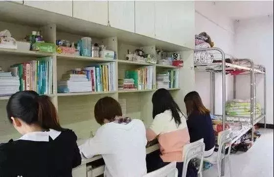 福建省内专科宿舍哪家强?看完小编想申请包年入住!