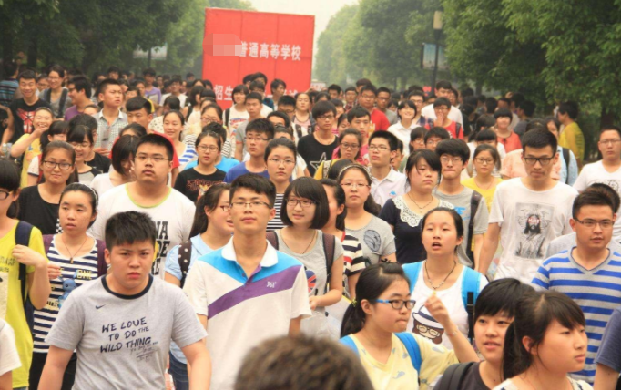 河南这2所高中出名了，被评为清华“优质生源地”，可优先被录取