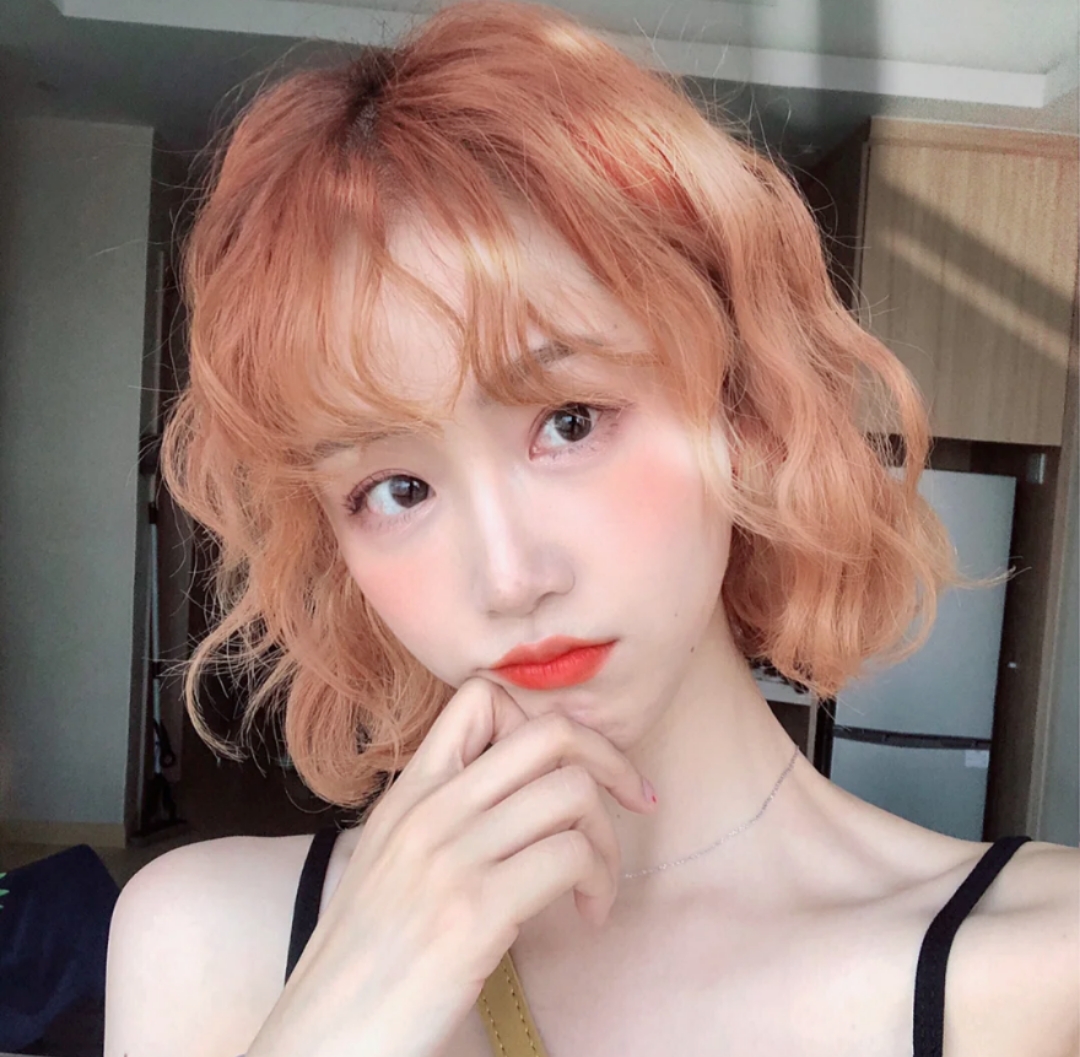 染发2020流行图片女(这几款发色染了显白又时髦)