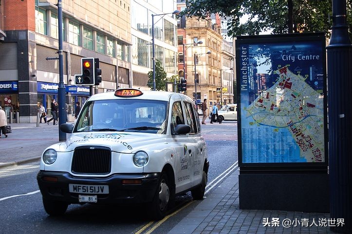 利物浦位于英国哪里(利物浦和曼彻斯特是英国的两大著名城市，这两城市之间有何异同？)