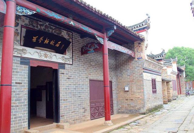 中华人民共和国开国十大元帅和十大将军的故居，应该去看看