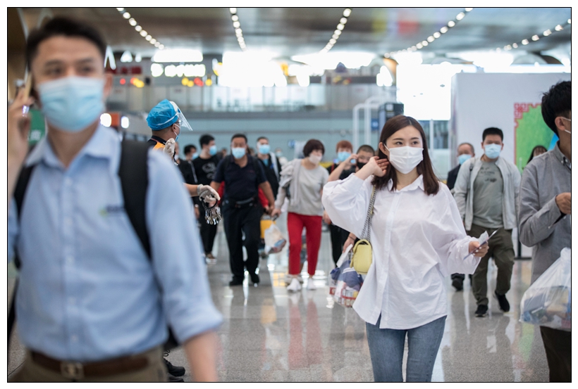 昆明机场“抗疫情·迎暑运”系列新闻报道｜多项举措确保旅客安全