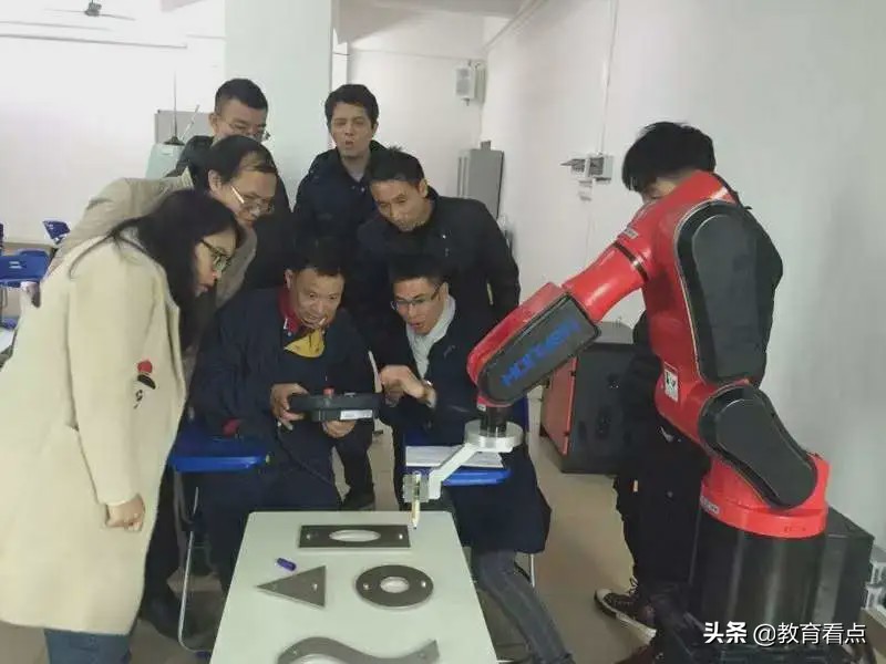 @高考生：广州涉外经济职业技术学院信息工程学院简介