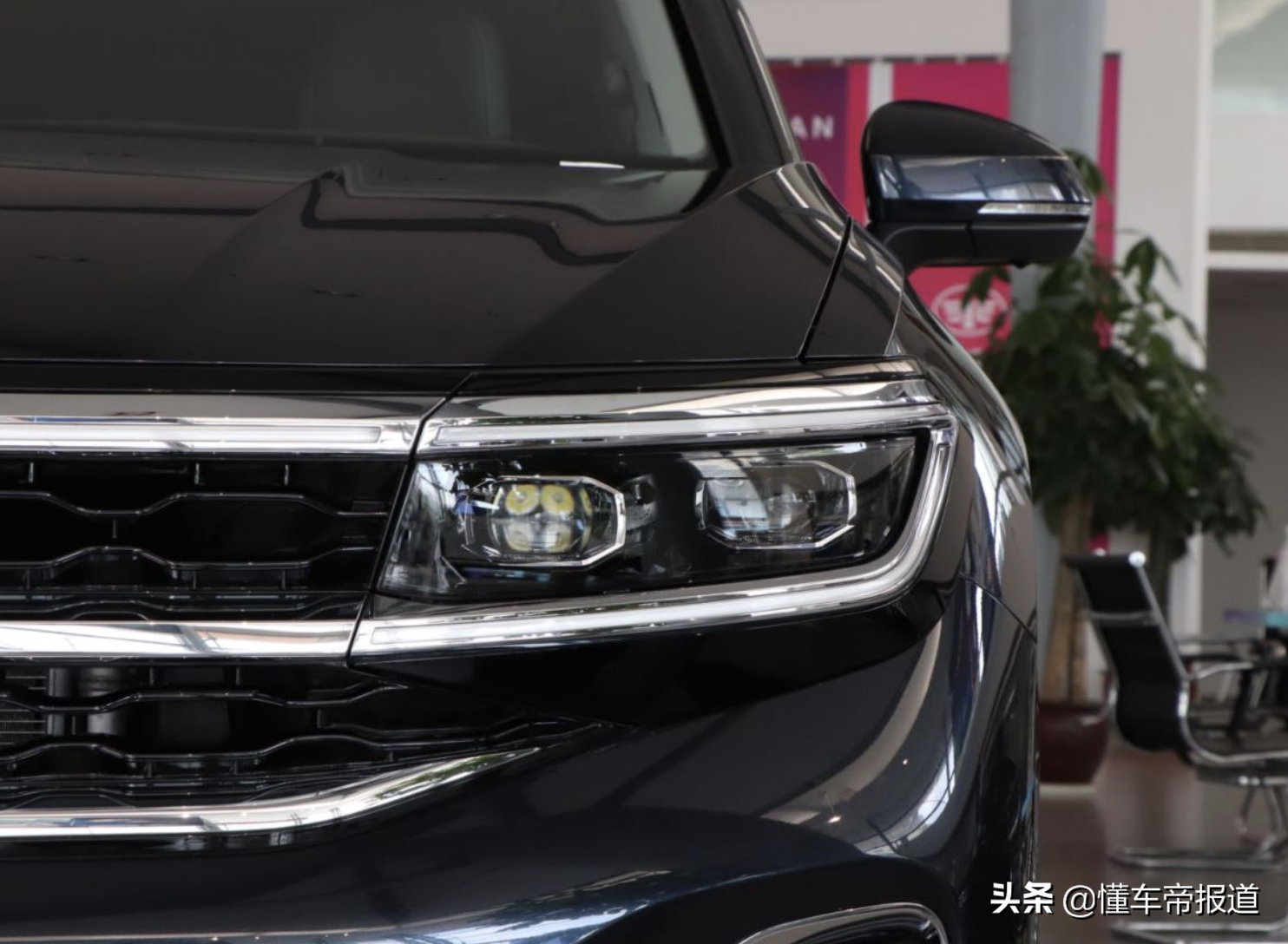 新车 | 尺寸超途昂！一汽-大众旗舰SUV揽境到店，提供6座/7座布局