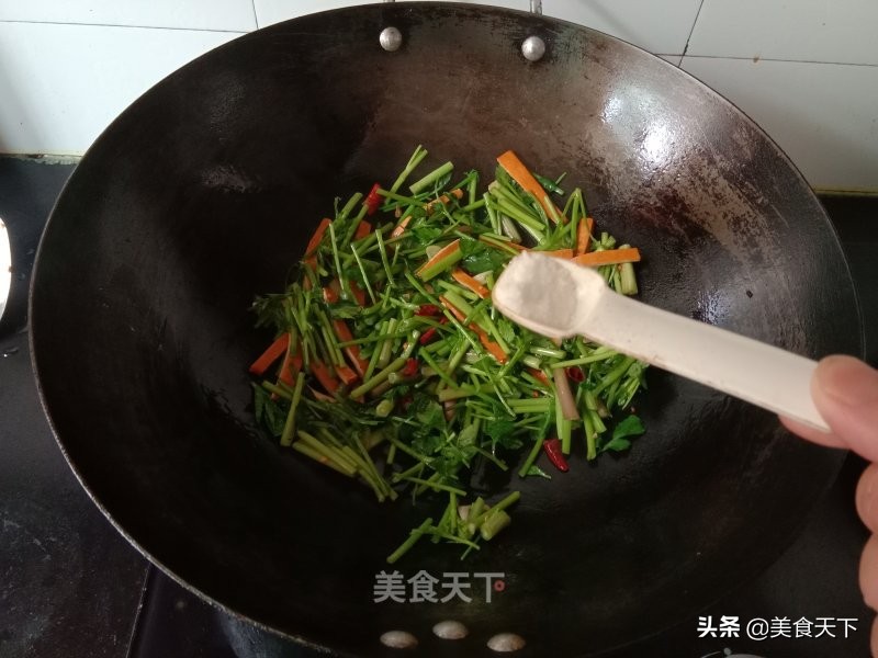 香干怎么炒好吃（好吃简单的香干美味做法）