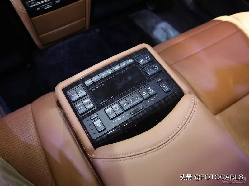 雷克萨斯LS600hL V8实拍,它才是雷车最旗舰版,当年售价207万起