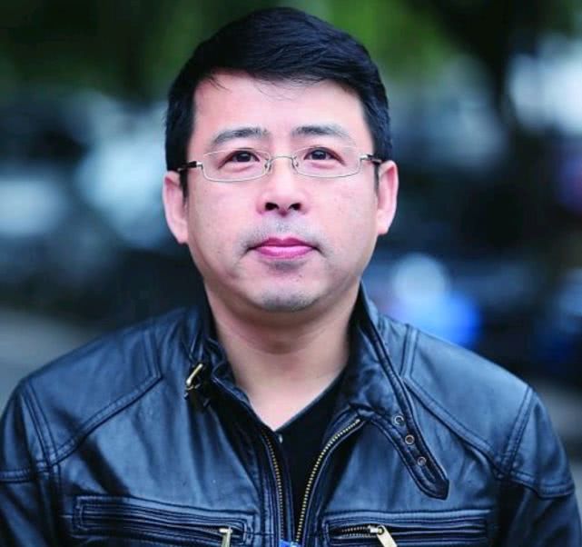 让中国向全世界道歉，真是滑天下之大稽！名嘴阿丘被央视彻底封杀