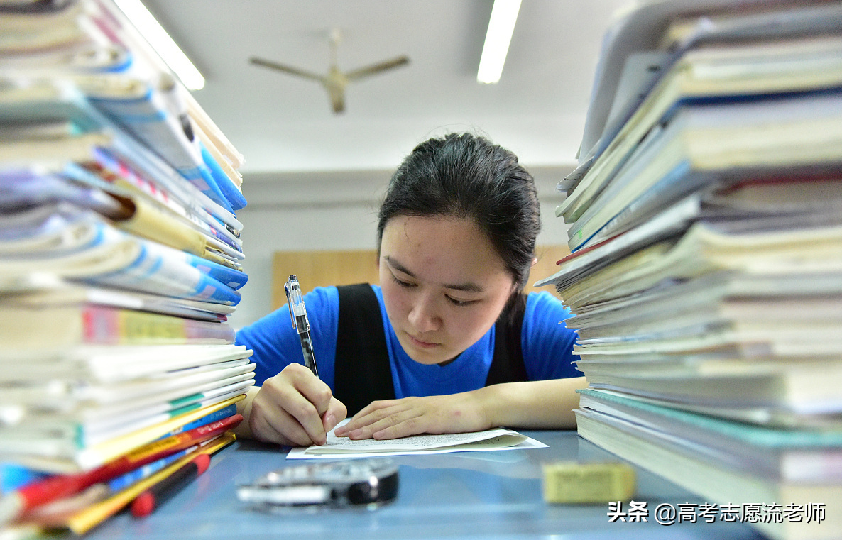 普通高中学校，千人高考生考上七八十个本科，想回家自学可以吗？