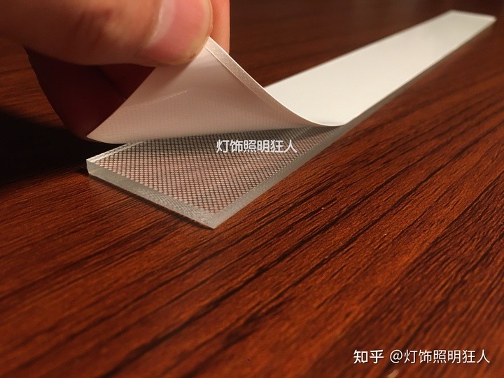 「全网首测」120天续航+AA级台灯照度——魅族Lipro智能感应灯