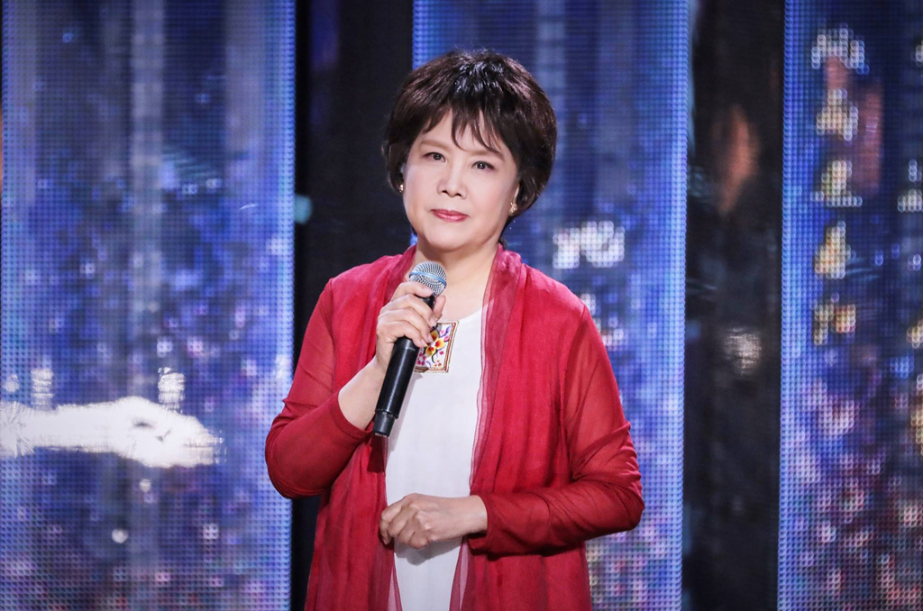 阿莲的电视剧(《北斗》饰谢桂兰,《龙江颂》演阿莲