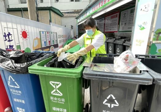 高考结束后，为什么监考老师要回收草稿纸？原来是为了考生着想