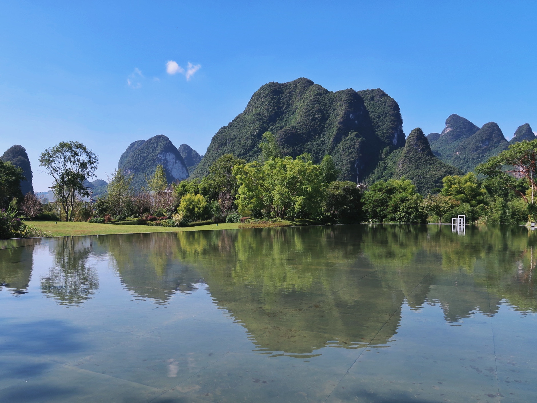 中餐厅在哪里拍的(打卡《中餐厅5》拍摄取景地，阳朔三千漓的诗意生活)