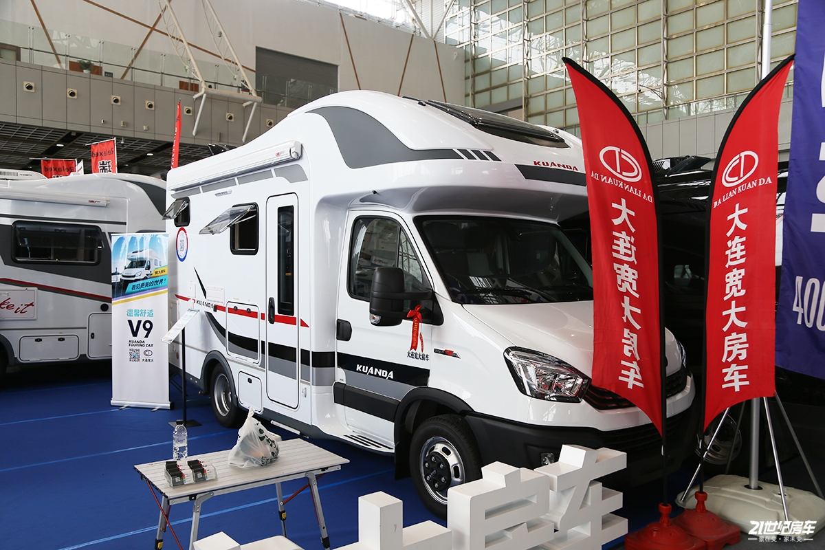 60万以内大额头房车新选择!宽大v9房车带给你不一样的感受